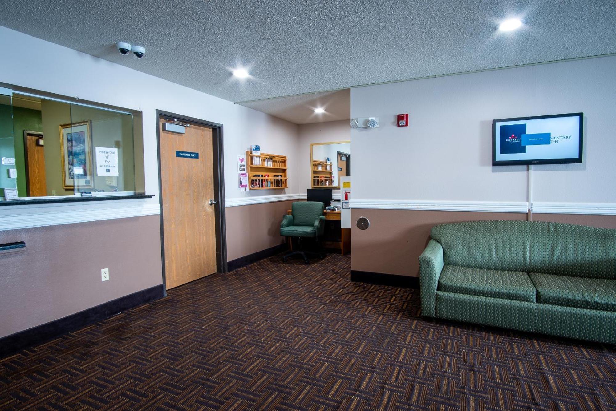 Coratel Inn & Suites By Jasper New Richmond Exterior photo