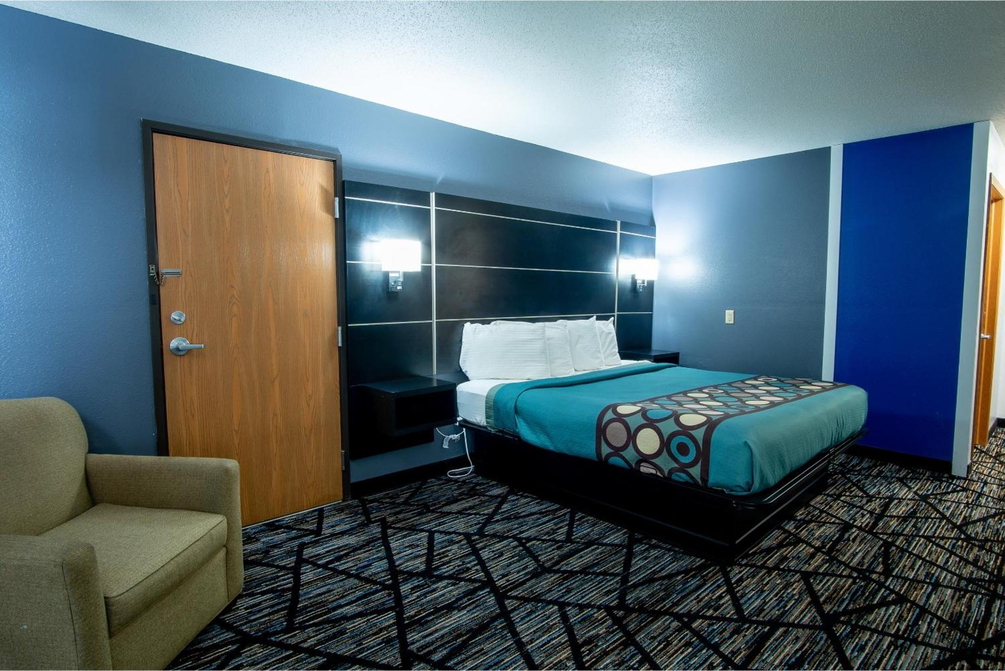 Coratel Inn & Suites By Jasper New Richmond Exterior photo